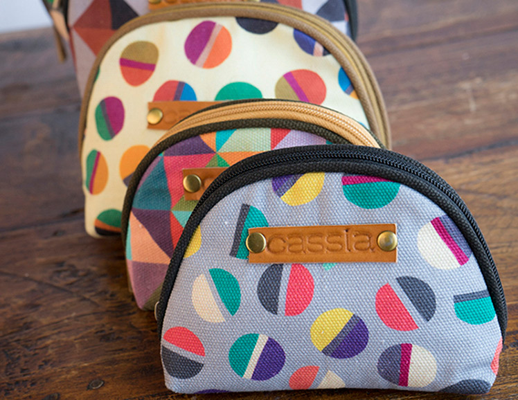 CASSIA Phone Bag
